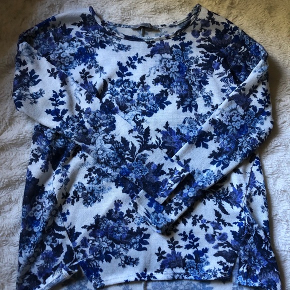 Atmosphere Floral Top - Picture 1 of 2
